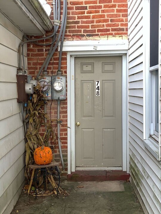 742-748 Bloserville Rd in Newville, PA - Building Photo