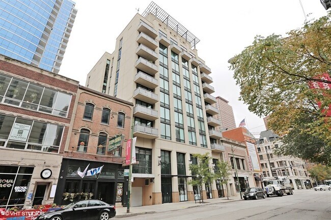 property at 744 N Clark St