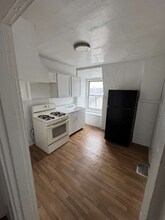 308 Bessemer Ave, Unit 3 in East Pittsburgh, PA - Building Photo - Building Photo