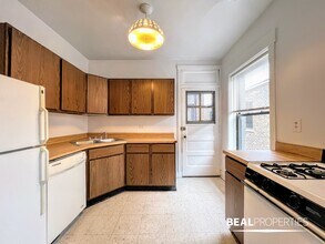 3519 N Racine Ave in Chicago, IL - Building Photo - Building Photo