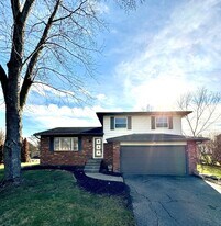 5117 Bixford Ave in Canal Winchester, OH - Building Photo