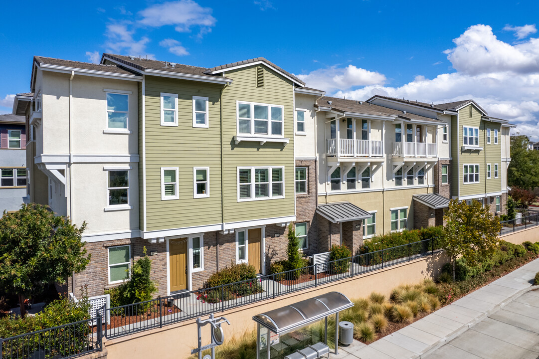 Westport Village in Dublin, CA - Foto de edificio