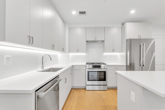 property at 256 Dorchester St