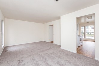 8852 Green Needle Dr in Nottingham, MD - Building Photo - Building Photo