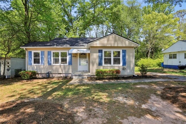 property at 2266 N Shallowford Rd