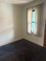 534 Howard St in East Pittsburgh, PA - Building Photo