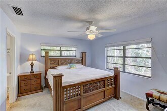 2125 Pine Gardens Trail in Sarasota, FL - Building Photo - Building Photo