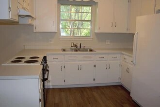 2504 Choctaw St in Dothan, AL - Foto de edificio - Building Photo