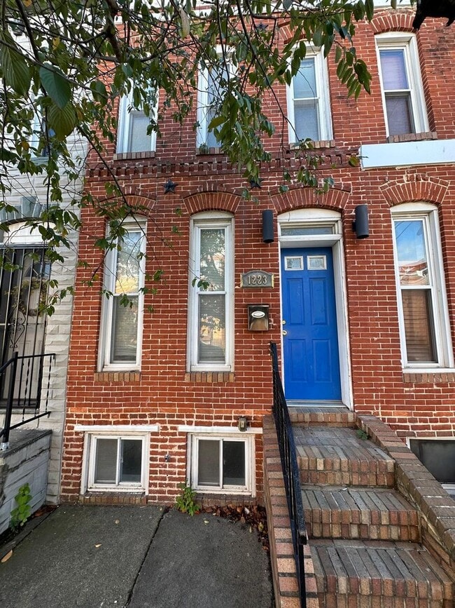property at 1223 W Cross St