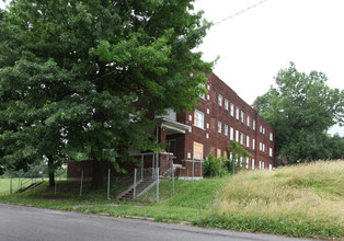 3006 Tracy Ave in Kansas City, MO - Foto de edificio - Building Photo