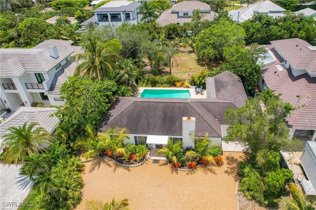 650 S Golf Dr in Naples, FL - Building Photo - Building Photo
