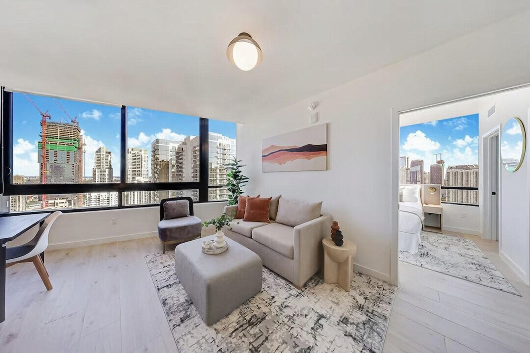 30 2nd St, Unit SI ID1495835P in Miami, FL - Building Photo