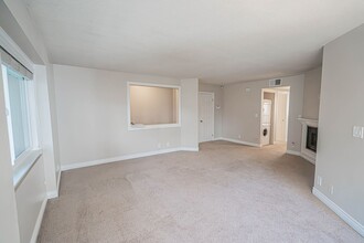 26820 Claudette St in Santa Clarita, CA - Building Photo - Building Photo