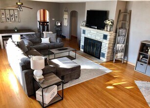 1328 N 8th St in Manhattan, KS - Building Photo - Building Photo