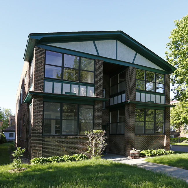 1516 Ashland Ave in St. Paul, MN - Building Photo - Building Photo