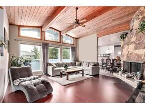 14441 Chartwell Dr in Surrey, BC - Building Photo - Building Photo