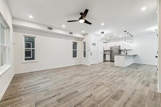 978 Marjorie St in Houston, TX - Building Photo - Building Photo