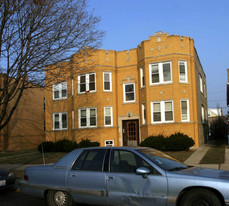 5136 W Nelson St Apartments