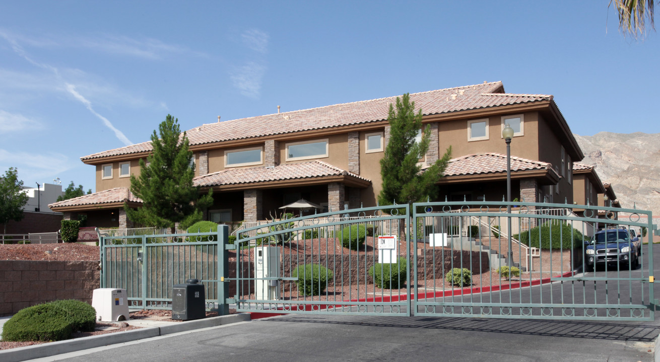 Spinnaker Village III Townhomes in Las Vegas, NV - Foto de edificio