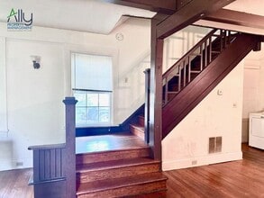 114 Maywood Ln in Charlottesville, VA - Foto de edificio - Building Photo