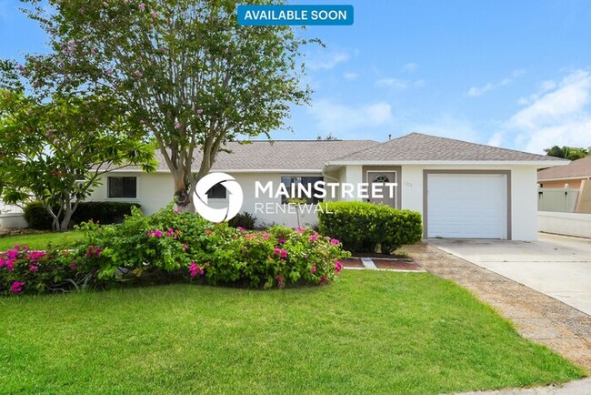 property at 1320 Arlington Cir