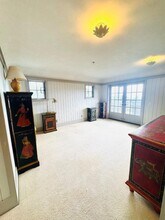 1411 Native Sons Rd in Redwood City, CA - Building Photo - Building Photo