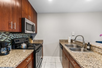 202 N Fremont Ave in Tampa, FL - Foto de edificio - Building Photo