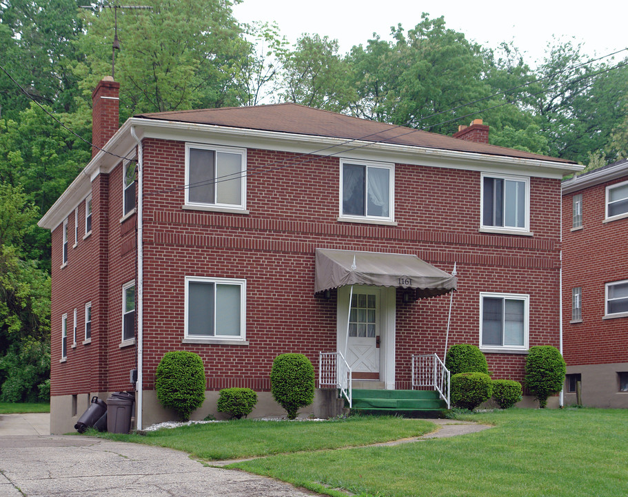 1161 Hamilton Rd in Park Hills, KY - Building Photo