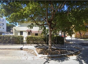404 SW 5th Ave in Miami, FL - Building Photo - Building Photo