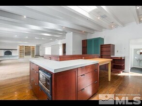 152 Greenridge Dr in Reno, NV - Building Photo - Building Photo