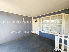 102 Sunset Cir in Alvarado, TX - Building Photo - Building Photo