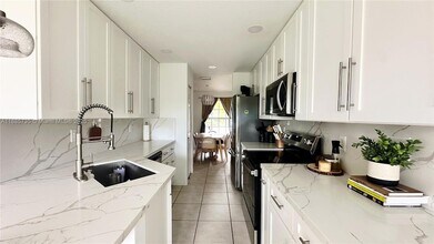2265 NW 170th Ave in Pembroke Pines, FL - Building Photo - Building Photo
