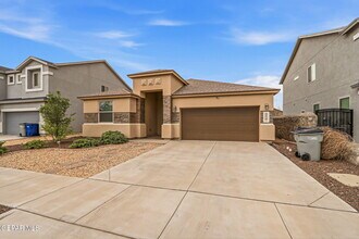 4717 Christian Azcarate St in El Paso, TX - Building Photo - Building Photo