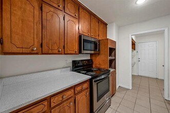 939 Lindy Ct in Irving, TX - Building Photo - Building Photo