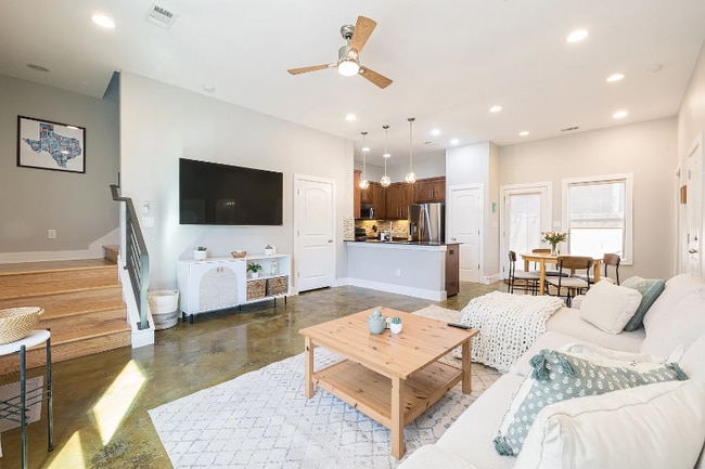 property at 1307 Alamo St