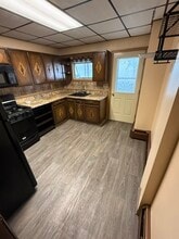 94 S Main St in Mahanoy City, PA - Building Photo - Building Photo