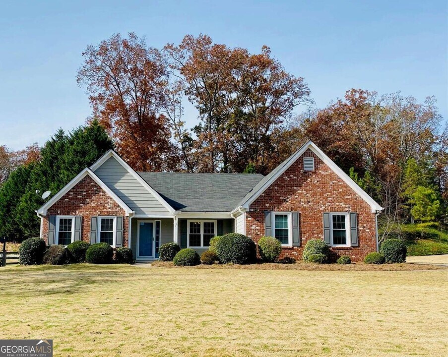 7280 Lanier Cove Ct in Cumming, GA - Building Photo