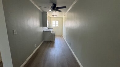 8821 Owensmouth Ave in Los Angeles, CA - Building Photo - Building Photo