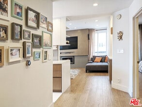 825 S Shenandoah St in Los Angeles, CA - Building Photo - Building Photo