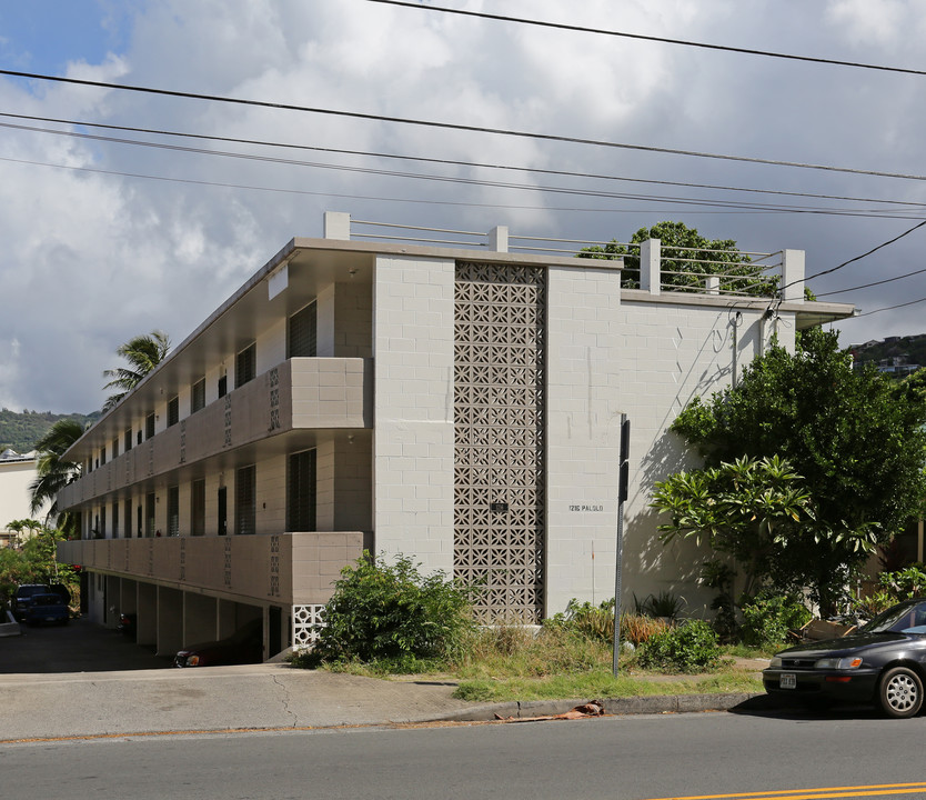 1212 Palolo Ave in Honolulu, HI - Building Photo