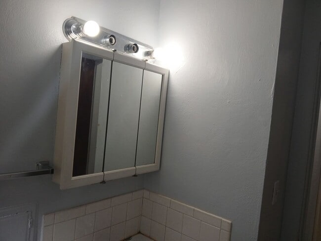 property at 1634 Merrill Ave