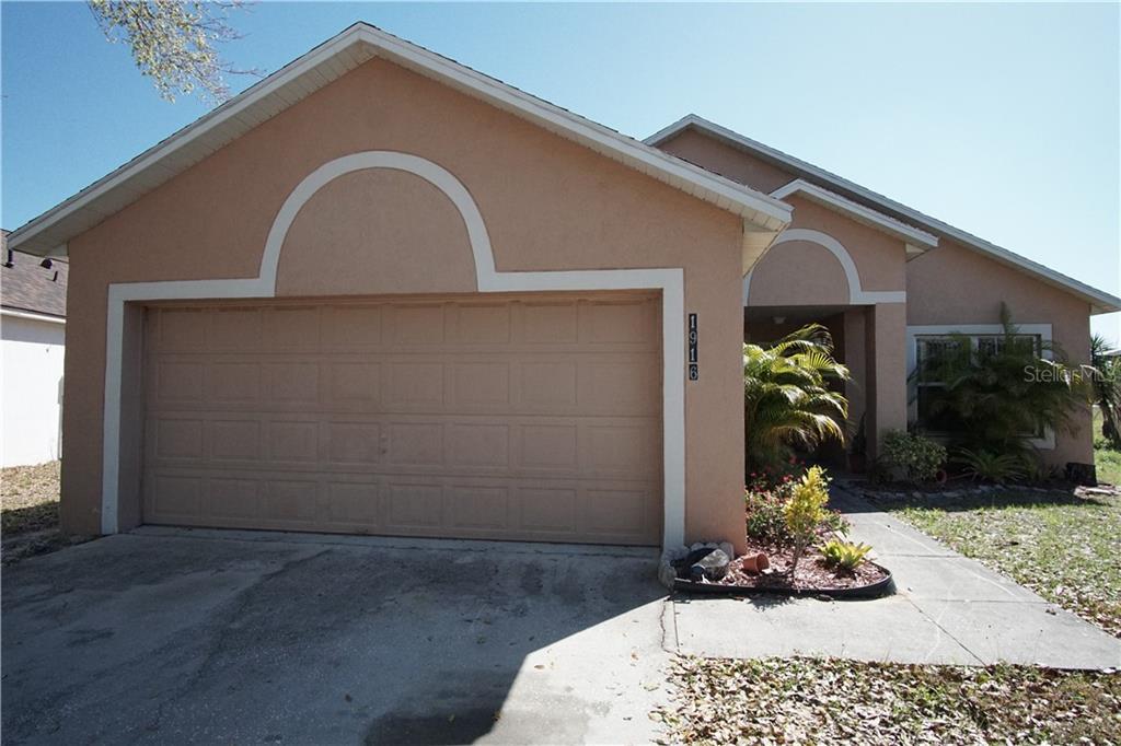 1916 Shoal Ct in Clermont, FL - Foto de edificio