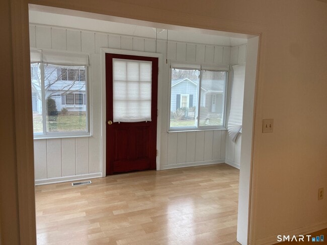 property at 4 McKendry Ct