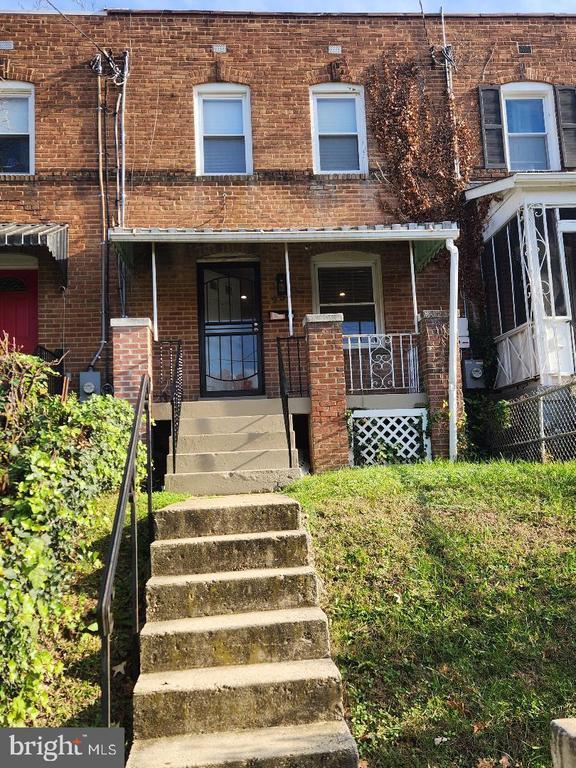 property at 2330 14th Pl SE