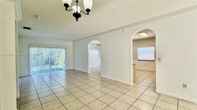 8841 SW 212th Terrace in Cutler Bay, FL - Building Photo - Building Photo