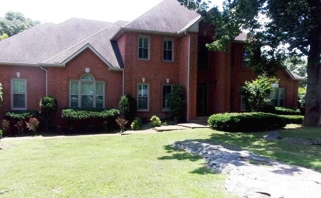 property at 2180 Leeville Pike