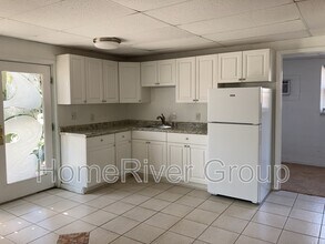 3929 S Shade Ave in Sarasota, FL - Building Photo - Building Photo