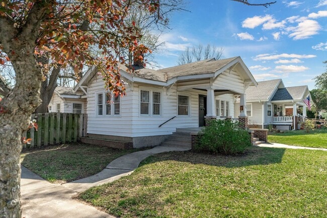 830 E Delmar St in Springfield, MO - Building Photo - Building Photo