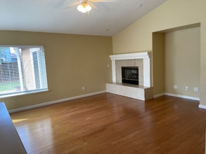 1610 Bello Dr in Dixon, CA - Building Photo - Building Photo