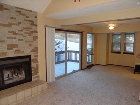 10635 Green Mountain Falls Rd in Green Mountain Falls, CO - Building Photo